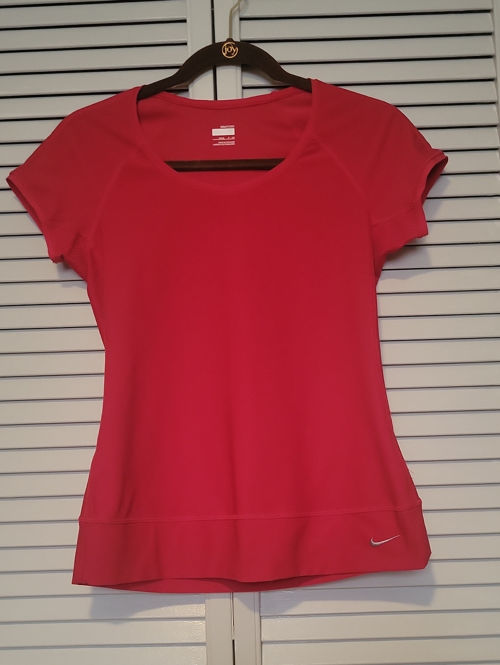 Nike Women's Bright Red Short Sleeve Athletic Tee